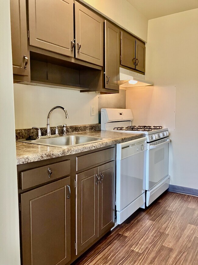 Vista de la cocina 2 - 2910 Gardentown Dr SW