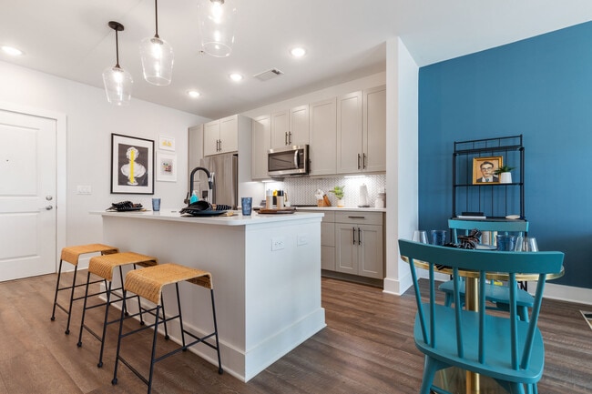 Broadstone Ayrsley apartments — community photo - Broadstone Ayrsley