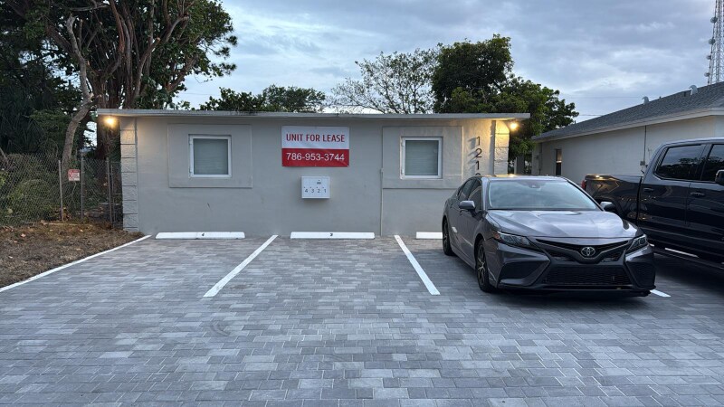 Primary Photo - 1210 NW 2nd St