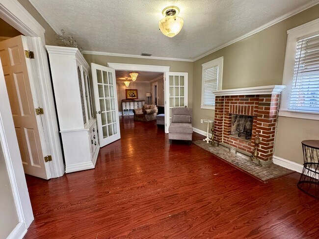 Building Photo - Great 3 Bed 2 Bath Home in Seminole Heights