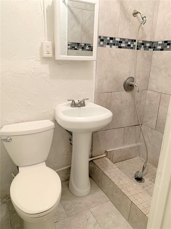 Foto del edificio - 422 Henry Butts Dr