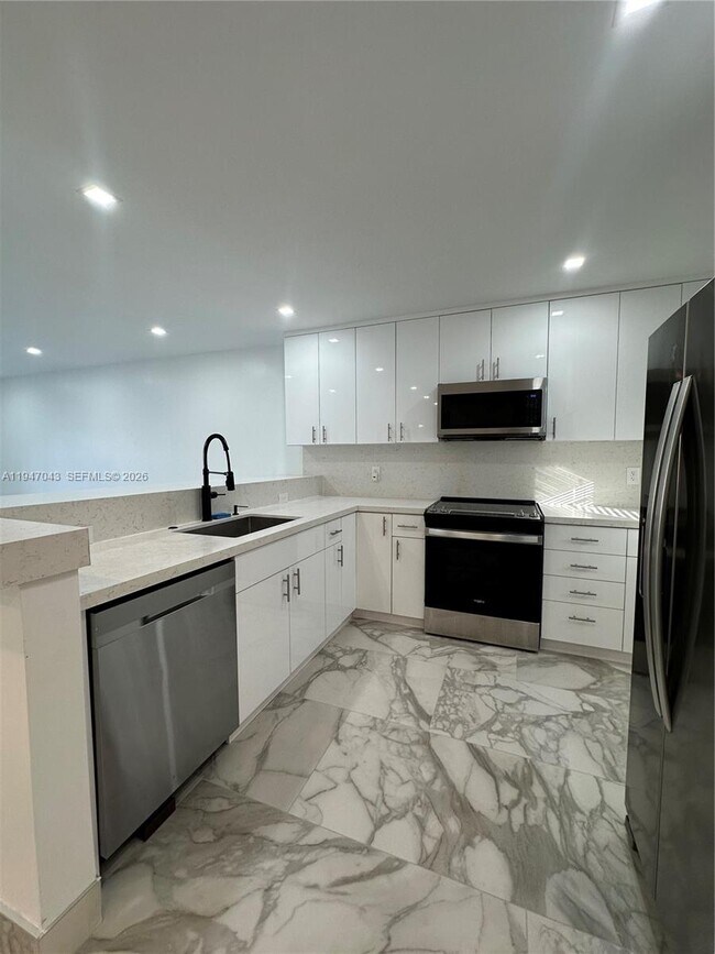 Building Photo - 4100 N 58th Ave