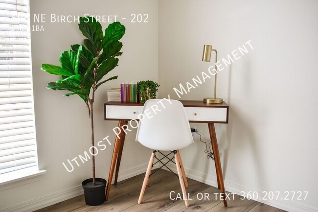 Foto del edificio - Modern, One Bedroom, One Bathroom Apartmen...