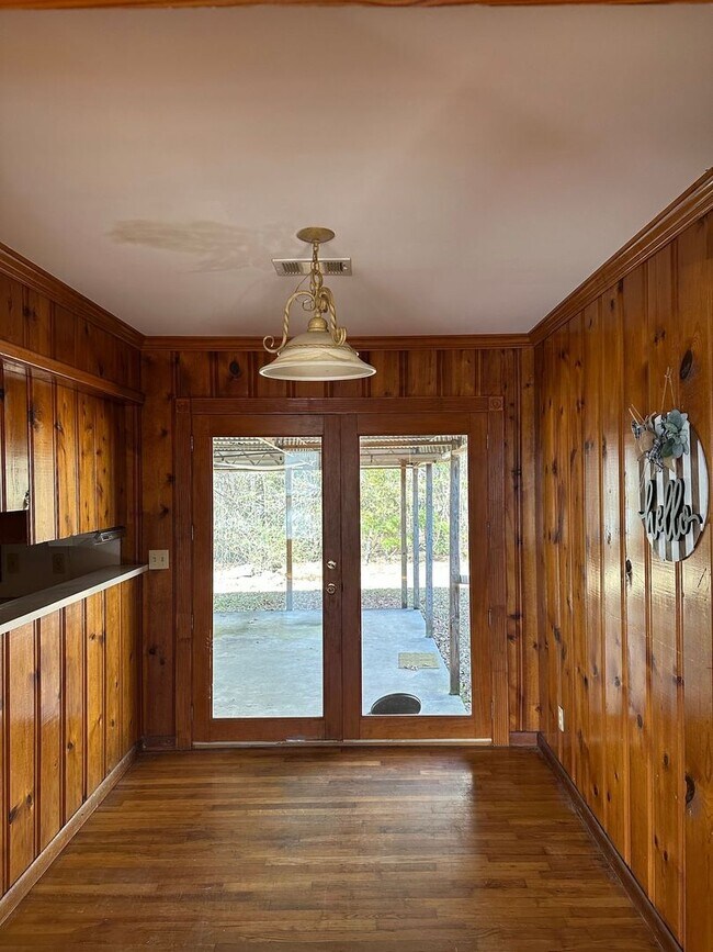 Foto del edificio - 3822 Sandcut Rd.