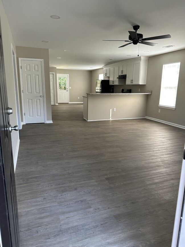 Foto del edificio - 305 E 22nd St