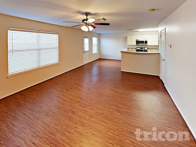 Building Photo - 8227 Radial Ct