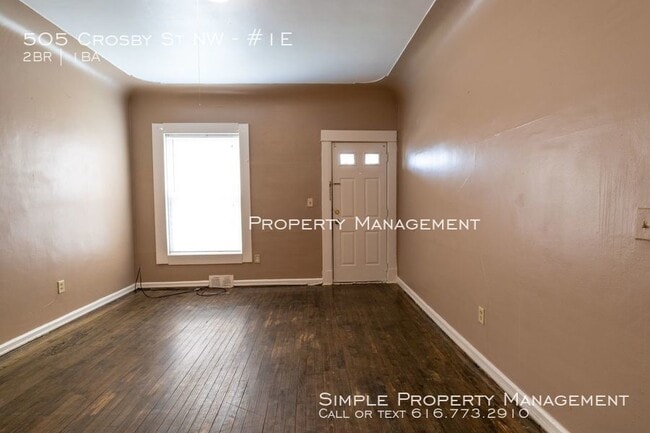 Building Photo - 505 Crosby St NW