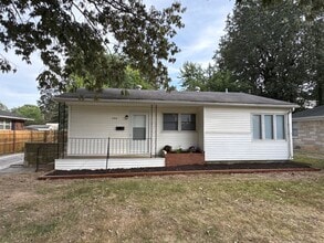 Building Photo - 2708 Trimble St