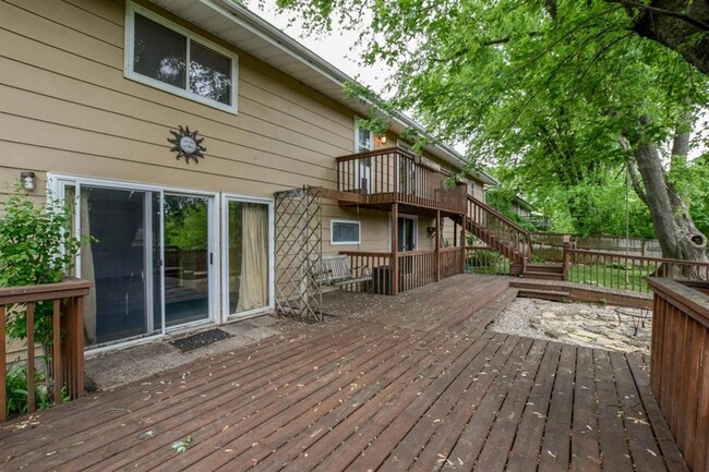 Building Photo - 6409-6411 Hammersley Rd Duplex