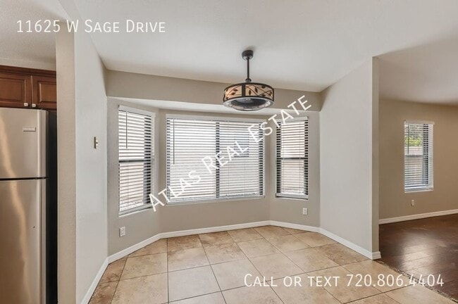 Building Photo - 6 WEEKS FREE RENT IF MOVED IN BY 2/15! 3 B...