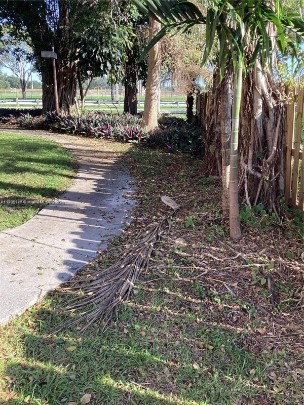 Foto principal - 0 NW 96th Ave