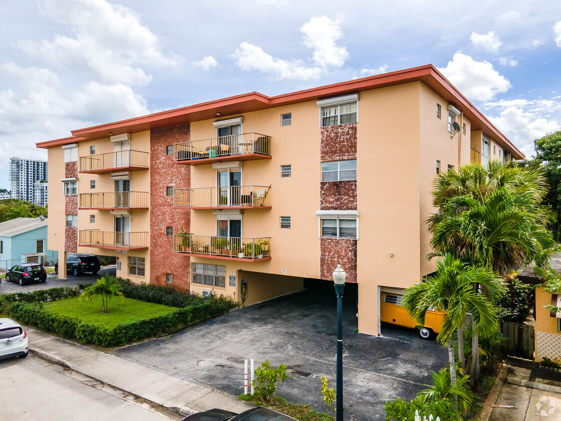 Primary Photo - Fillmore Condominium Apartments
