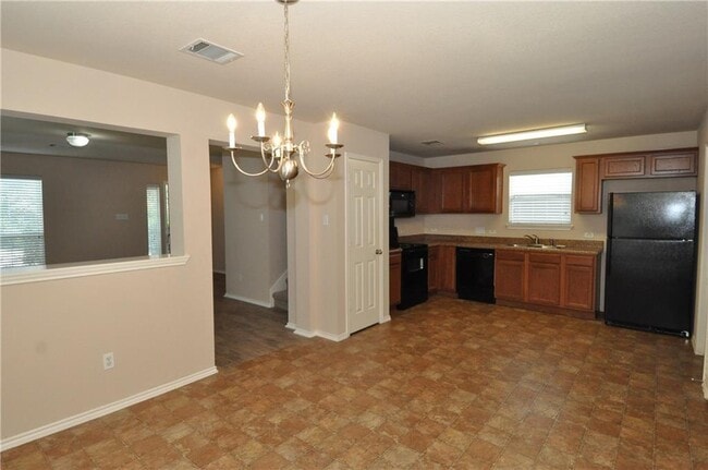 Foto del edificio - 1606 Big Thicket Dr