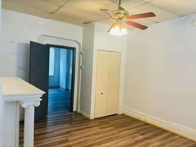 Building Photo - 5551 Columbo St