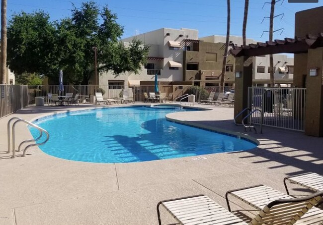 Foto del edificio - Charming 2 Bed, 2 Bath Phoenix Condo - Per...