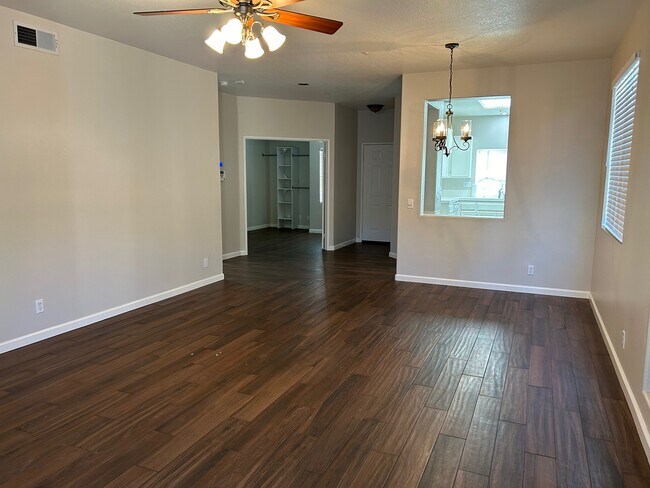 Building Photo - 6062 Applecross Dr