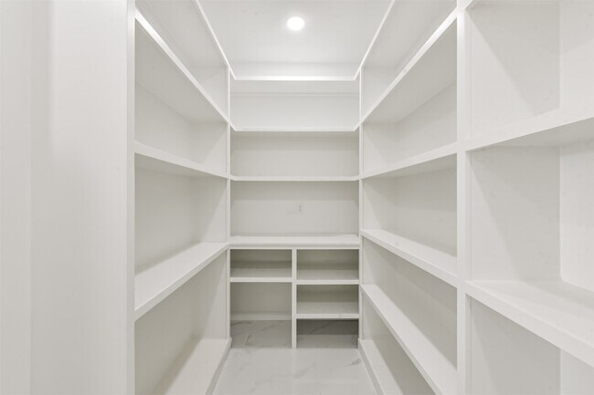 Foto del edificio - 2315 Bending Spring Dr