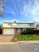 Building Photo - 45 Henricks Rd