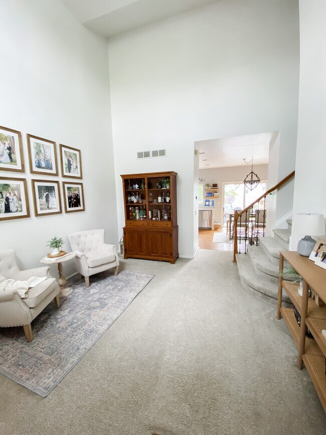 1041 Riddlewood Rd, Highlands Ranch, CO 80129 House Rental in