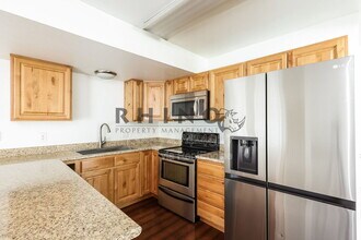 Building Photo - 1767 Willowbrook Dr
