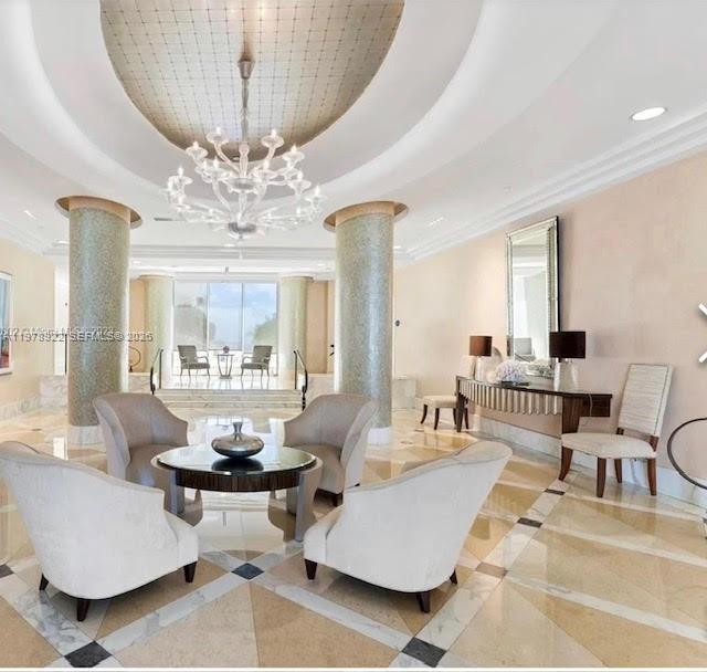 Building Photo - 6917 Collins Ave