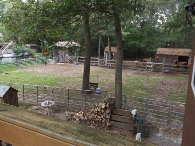 Building Photo - 55 Deer Path Rd