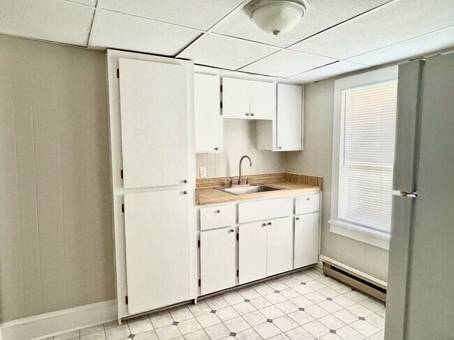 Foto del edificio - 445 Bryarly Rd