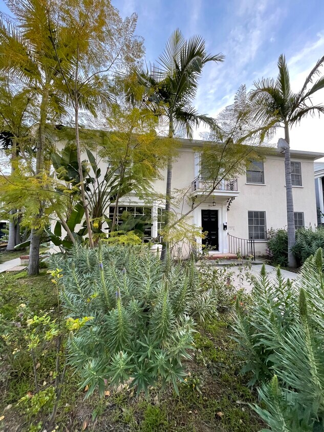Primary Photo - 306 E California Blvd