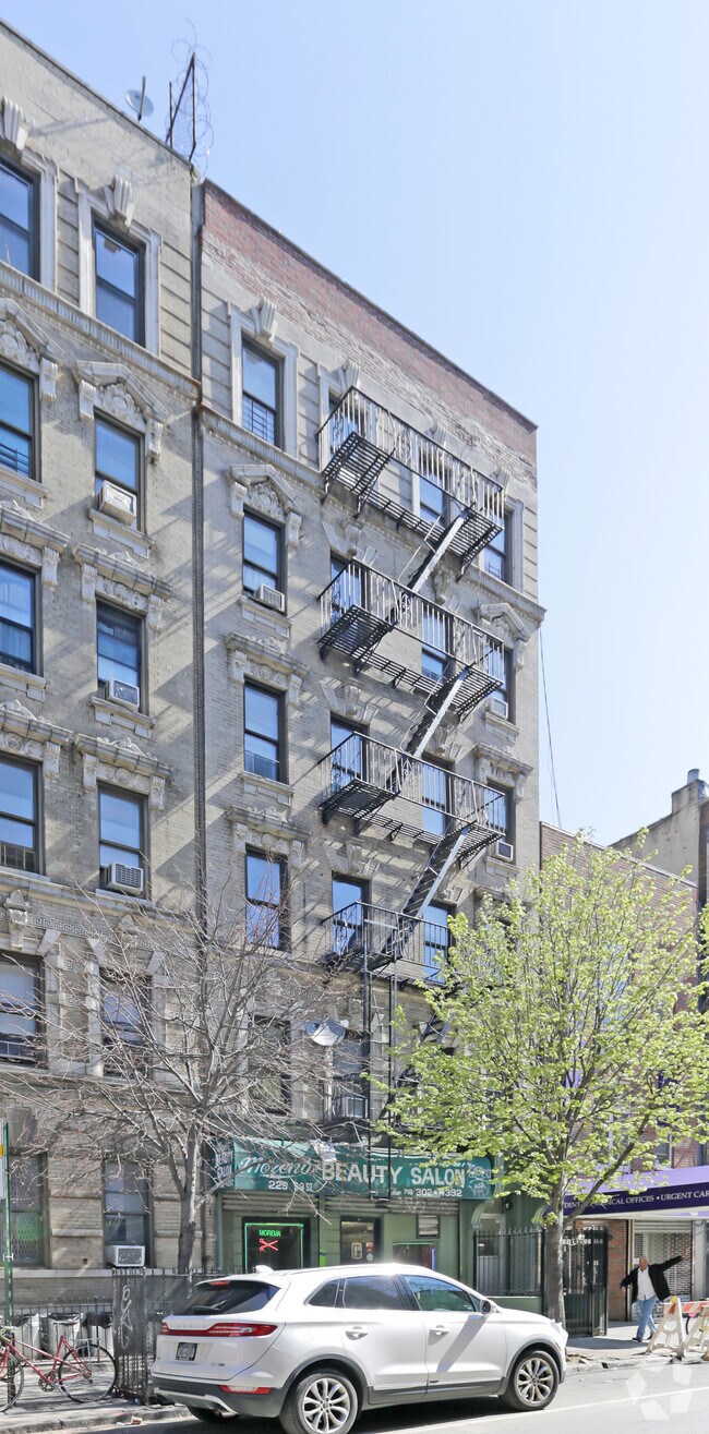 Building Photo - 229 S 3rd St