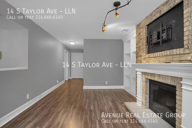 Building Photo - Amazing Condo!!