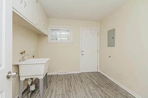 Foto del edificio - 517 N Biermann Ave