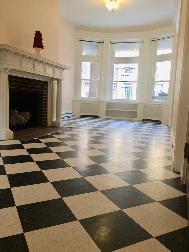 Foto del edificio - 32 N Queen St