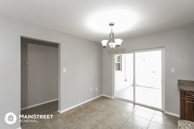 Building Photo - 5510 Cedarwood Dr