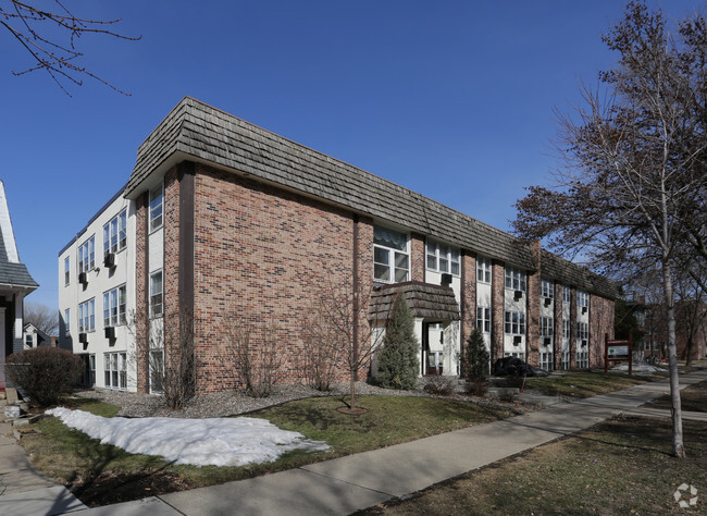 Building Photo - Pleasant View