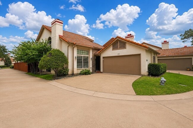 Building Photo - 608 Fiesta Cir