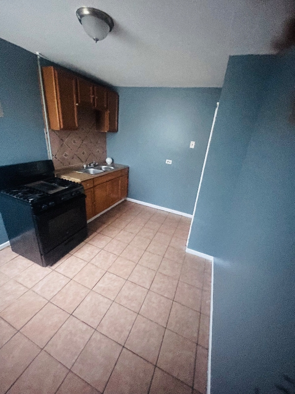 Foto del edificio - 6005 S Artesian Ave