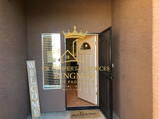 Foto del edificio - Spacious 3-Bedroom Home with Private Backyard Retreat – Fully Furnished & Utilities Included
