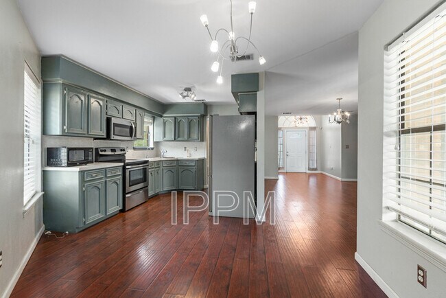 Foto del edificio - 5233 Clearview Dr