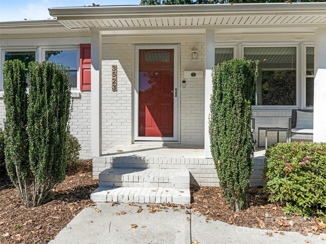 Foto del edificio - 3523 Clardy Ct