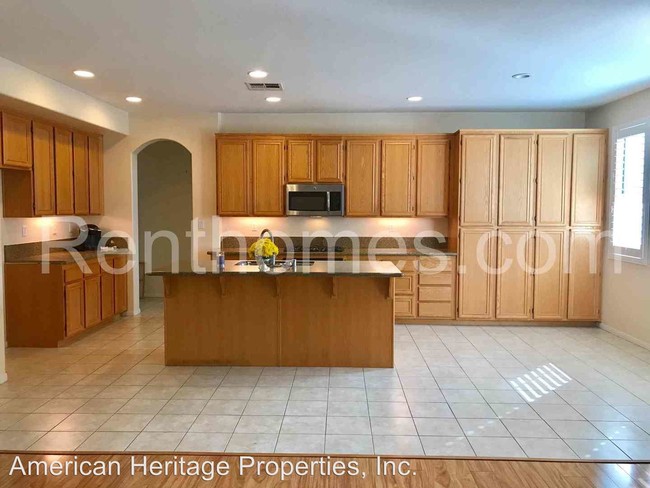 Building Photo - 1793 Picket Fence Dr