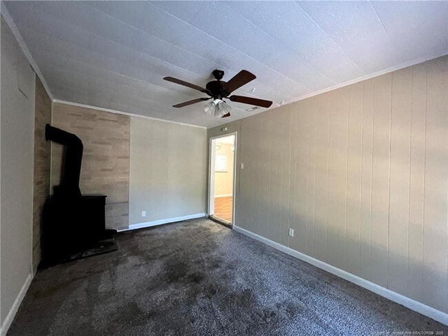 Building Photo - 1602 Crescent Dr