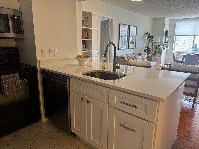 Foto del edificio - 5809 Nicholson Ln