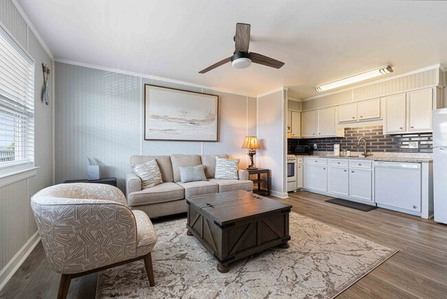 Building Photo - 334 Bluefish Dr