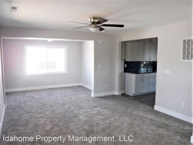 Foto del edificio - 3 br, 2 bath House - 424 W Greenhurst Rd