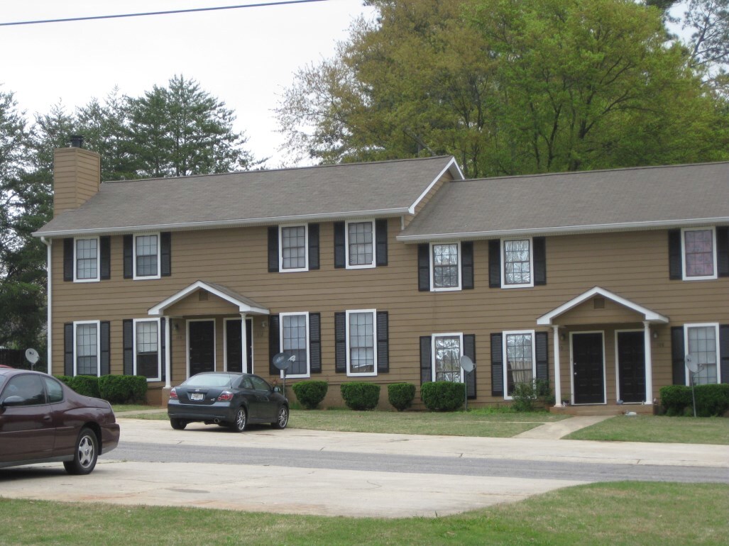 Jackson Townhomes Apartments in Stockbridge, GA