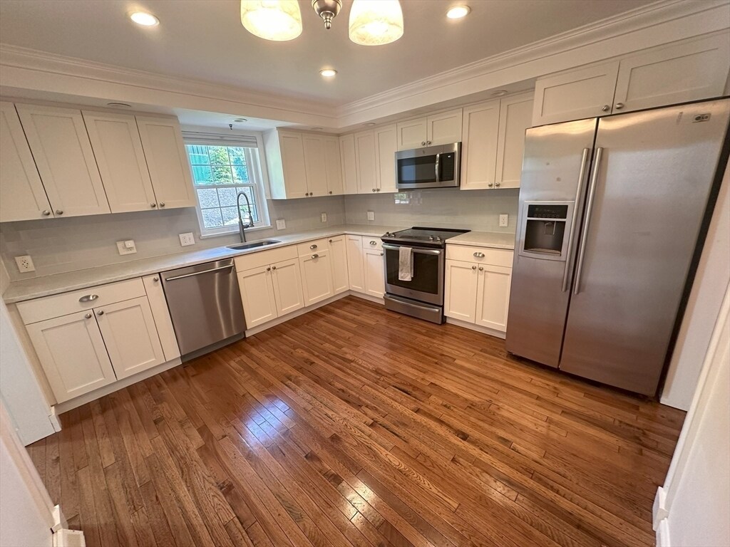 Foto principal - 153 Shaw Farm Rd