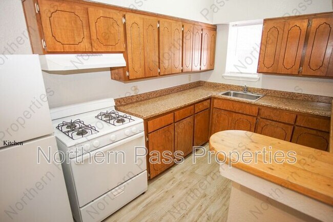 Foto del edificio - 3403 Pershing Dr