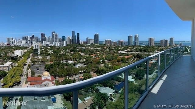 Foto del edificio - 2525 SW 3rd Ave
