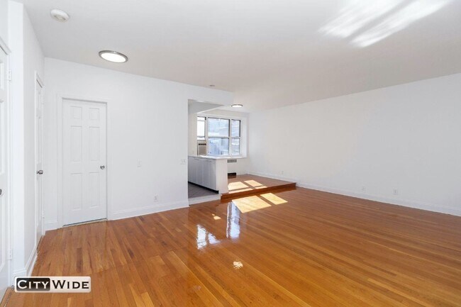 Building Photo - West 55th Street