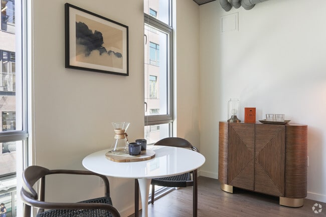 Interior Photo - Heartline